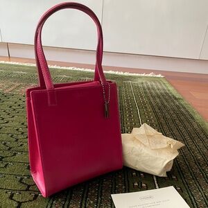 Vintage Coach Cashin Carry Tote Style Handbag